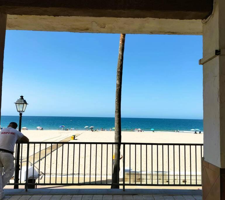 Muy Cerca De La Playa. Primera Linea. Apartment Рота Екстериор снимка