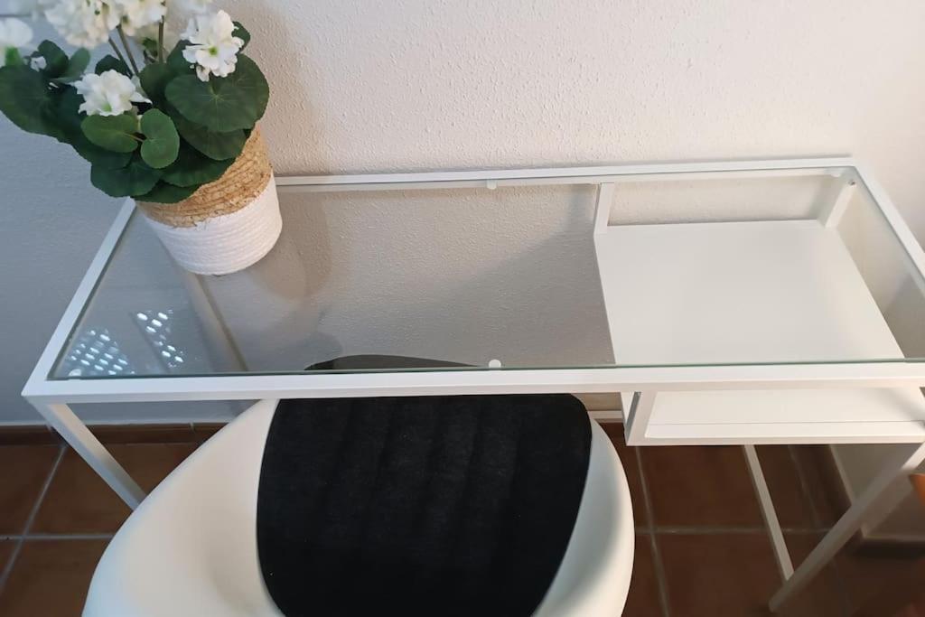 Muy Cerca De La Playa. Primera Linea. Apartment Рота Екстериор снимка